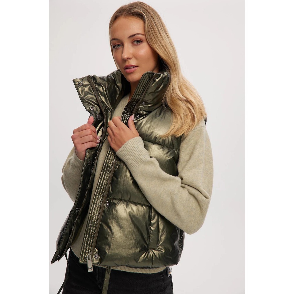 NOIZE Women's Cruelty Free Aurora Short Length Puffer Vest Size L Metallic Green
